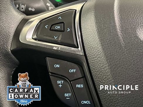 Used 2024 Ford Edge Titanium image 19