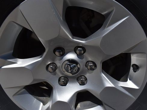 Used 2020 RAM 1500 Big Horn image 11