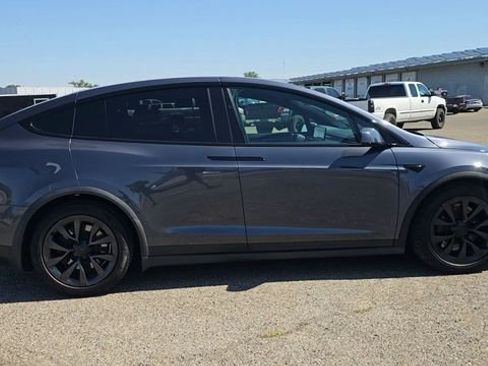 Used 2022 Tesla Model X AWD/4WD image 9