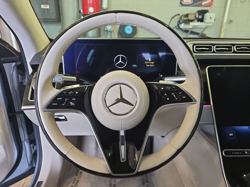 Used 2022 Mercedes-Benz S 580 4MATIC Sedan w/ Warmth & Comfort Package image 20