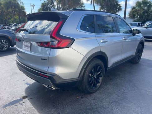 Used 2025 Honda CR-V Sport image 6