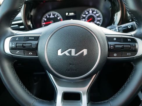 Used 2023 Kia K5 GT-Line image 25