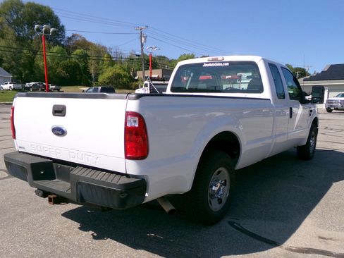 Used 2009 Ford F250 Lariat image 4