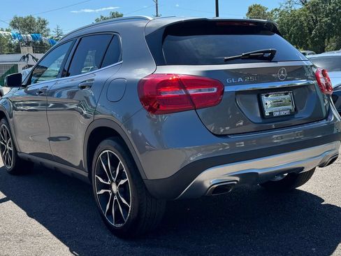 Used 2017 Mercedes-Benz GLA 250 4MATIC image 5