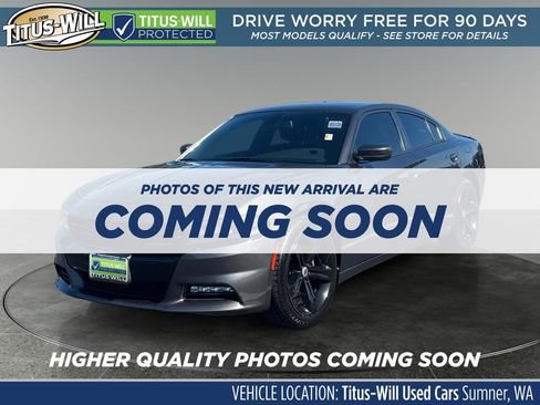 Used 2018 Dodge Charger R/T RWD image 3