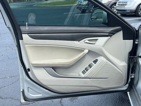 Used 2011 Cadillac CTS Sedan RWD image 10