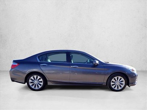 Used 2015 Honda Accord EX image 5
