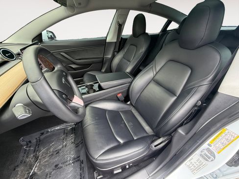 Used 2019 Tesla Model 3 RWD image 10