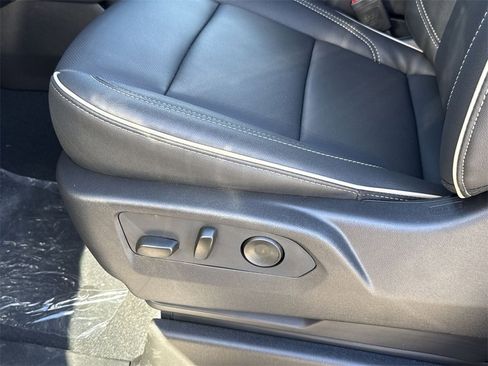 New 2026 GMC Yukon XL Elevation image 14