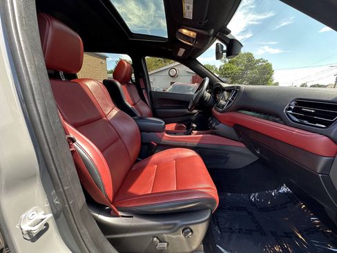 Used 2022 Dodge Durango SRT w/ Premium Interior Group AWD/4WD image 18