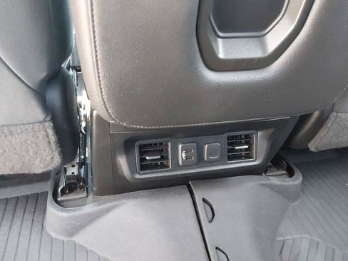 Used 2021 Chevrolet Silverado 1500 RST AWD/4WD image 37