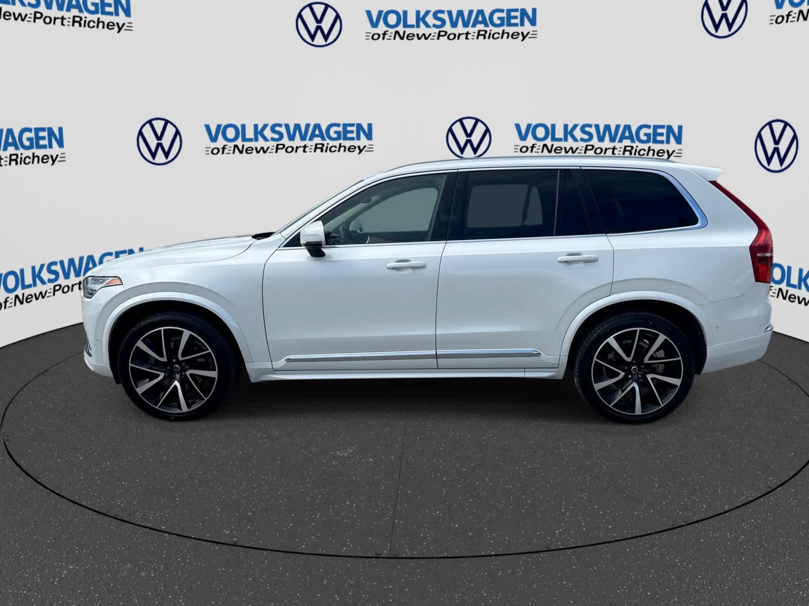 Used 2023 Volvo XC90 B6 Plus w/ Protection Package Premier AWD/4WD image 3