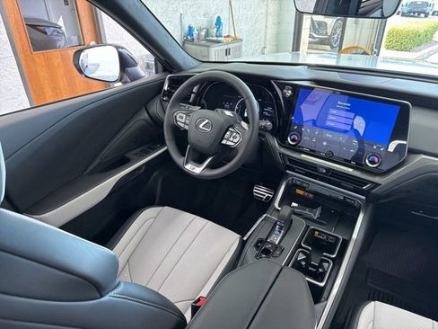 New 2026 Lexus TX 500h AWD image 45