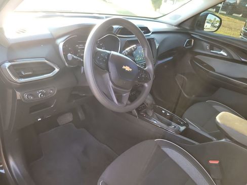 Used 2023 Chevrolet TrailBlazer LT w/ Convenience Package image 16