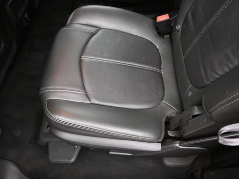 Used 2016 GMC Acadia SLT w/ Open Road Package FWD image 20
