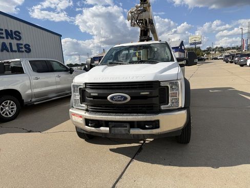 Used 2019 Ford F450 XL w/ XL Value Package image 2