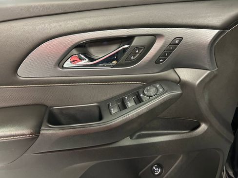 Used 2021 Chevrolet Traverse Premier w/ Redline Edition image 14