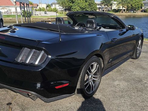 Used 2017 Ford Mustang Premium RWD image 30