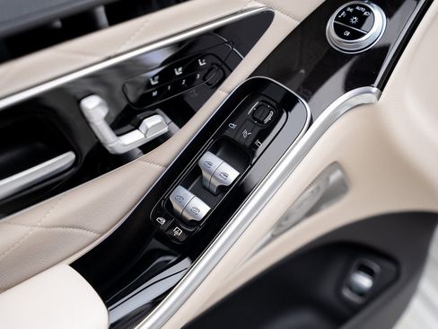 Used 2023 Mercedes-Benz S 580 4MATIC Sedan image 52