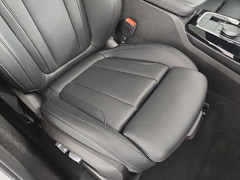 Certified 2023 BMW X3 xDrive30i w/ Premium Package image 18