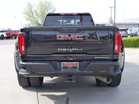 Used 2022 GMC Sierra 3500 Denali image 5