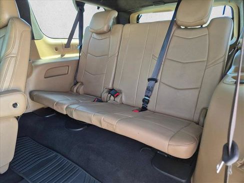 Used 2018 Cadillac Escalade ESV Platinum AWD/4WD image 24