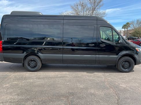 New 2026 Mercedes-Benz Sprinter 2500 image 6