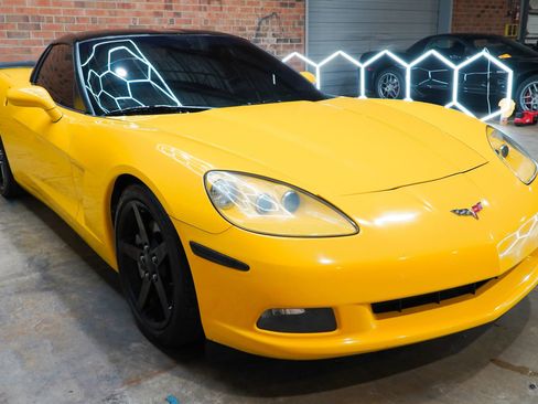 Used 2011 Chevrolet Corvette Coupe w/ Preferred Equipment Group RWD image 24