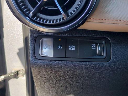 Certified 2025 Chevrolet Equinox ACTIV w/ Safety and Technology Package FWD image 18