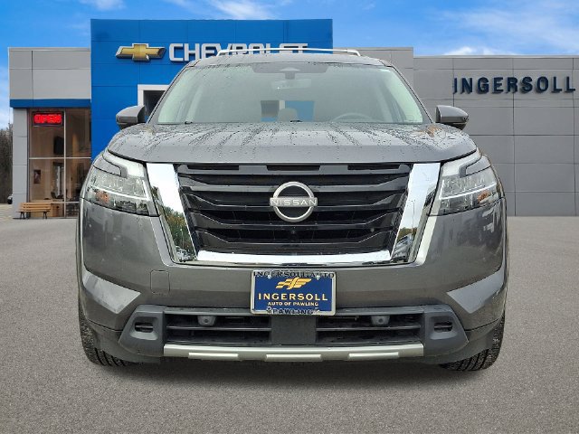 Used 2023 Nissan Pathfinder Platinum AWD/4WD image 23