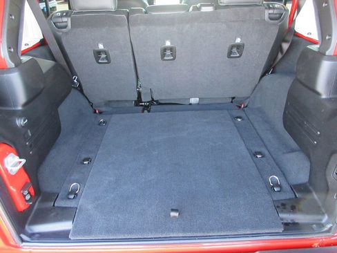 Used 2025 Jeep Wrangler Sport S image 12