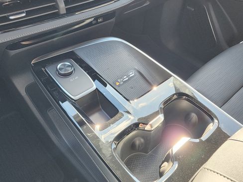 New 2026 Buick Enclave Sport Touring w/ Super Cruise Package image 32