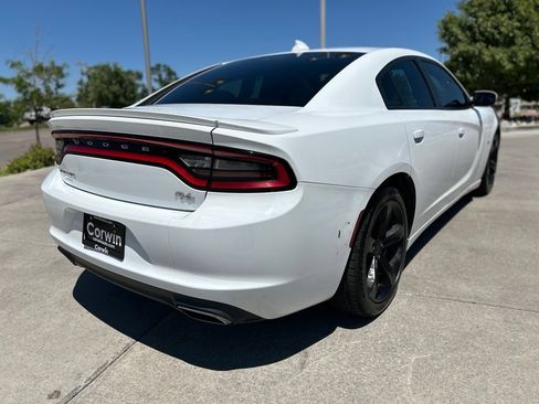 Used 2016 Dodge Charger R/T RWD image 8