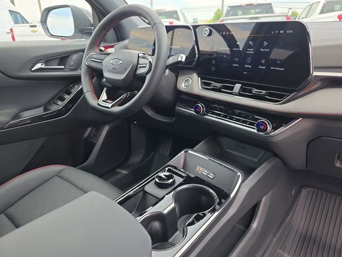New 2026 Chevrolet Equinox RS FWD image 16