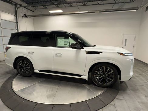 New 2026 INFINITI QX80 Autograph w/ Premium Cargo Package image 9