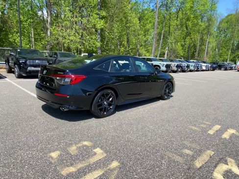 Used 2023 Honda Civic Sport image 2