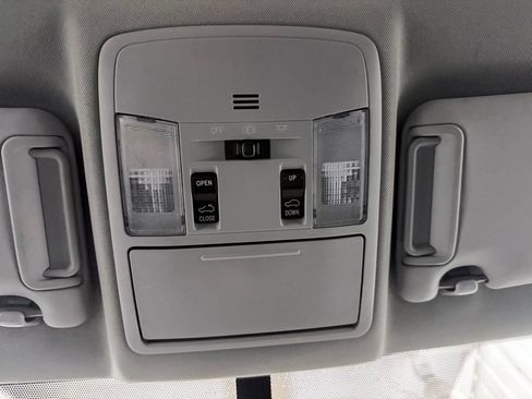 Used 2016 Toyota RAV4 XLE FWD image 19