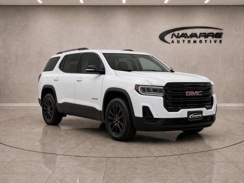Used 2023 GMC Acadia SLE w/ Driver Convenience Package FWD image 9