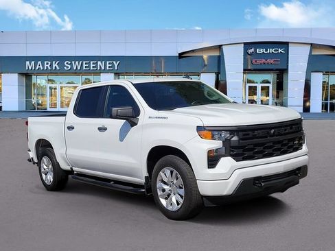 Used 2024 Chevrolet Silverado 1500 Custom RWD image 3