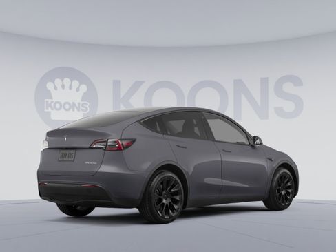 Used 2020 Tesla Model Y Long Range image 4