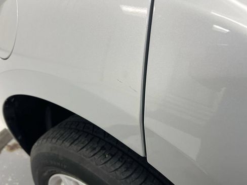 Used 2017 Chevrolet Equinox LT w/ Convenience Package FWD image 30