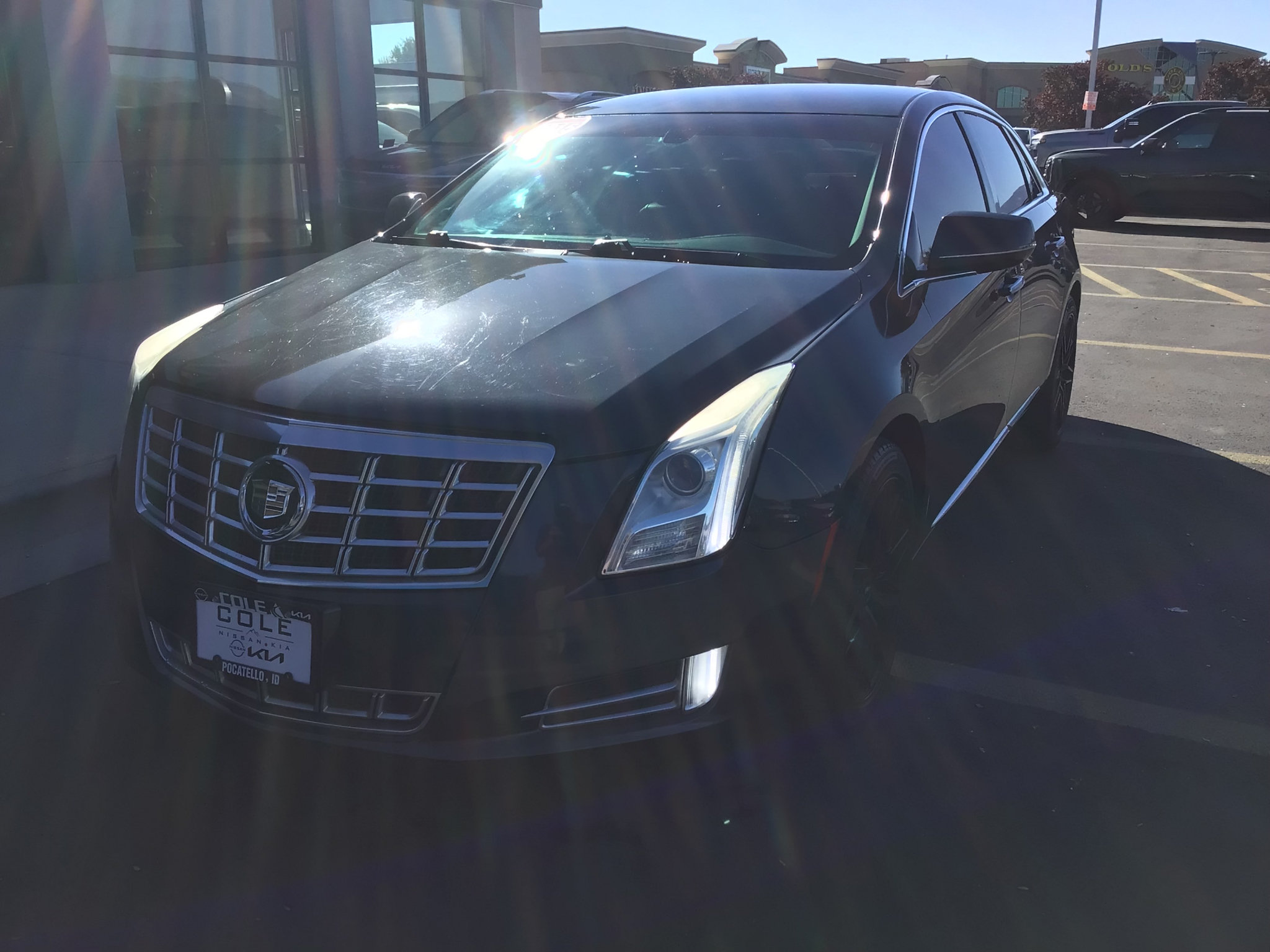 Used 2015 Cadillac XTS Luxury AWD/4WD image 2