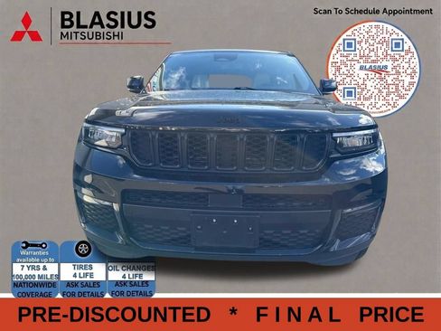 Used 2023 Jeep Grand Cherokee L Limited w/ Black Appearance Package AWD/4WD image 30