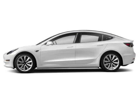Used 2020 Tesla Model 3 Standard Range image 3