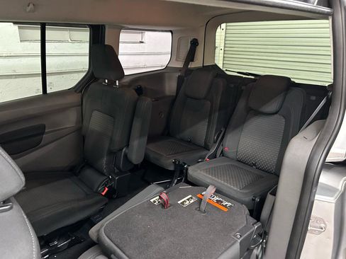 Used 2019 Ford Transit Connect XLT FWD image 28