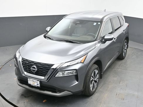 Certified 2023 Nissan Rogue SV image 31