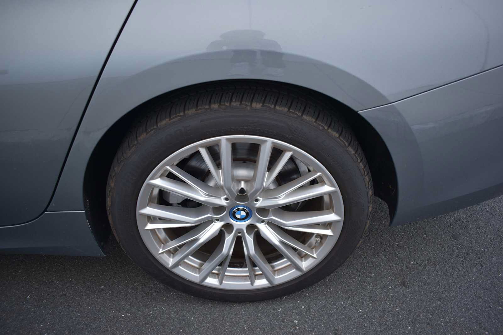 Used 2023 BMW 330e xDrive w/ Premium Package AWD/4WD image 21