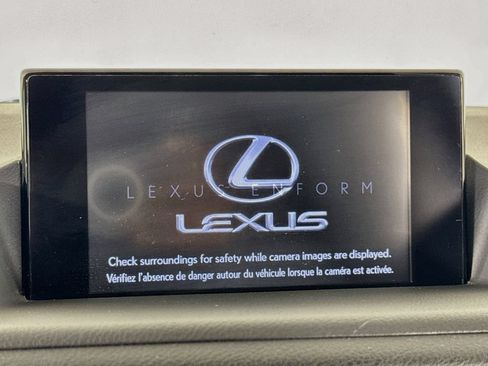 Used 2017 Lexus CT 200h FWD image 32