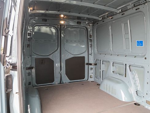 Used 2024 Mercedes-Benz Sprinter 2500 image 19