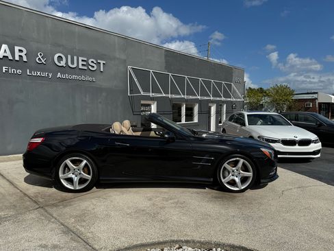 Used 2014 Mercedes-Benz SL 550 image 7